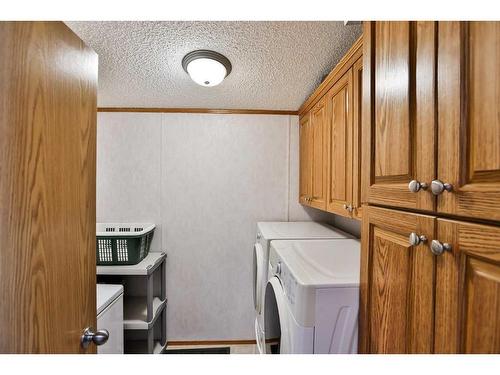 612 Grand Avenue, Carmangay, AB - Indoor Photo Showing Laundry Room