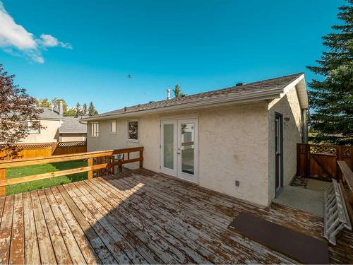 920 Wilderness Avenue, Pincher Creek, AB - Outdoor With Deck Patio Veranda With Exterior