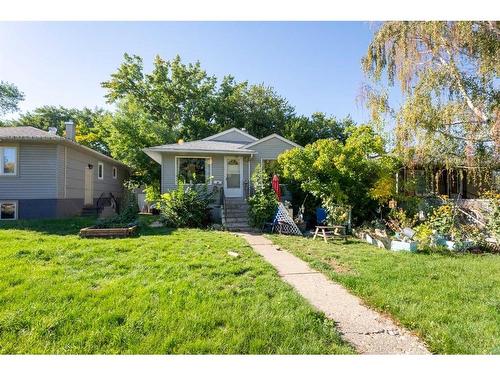 950 12A Street South, Lethbridge, AB - Outdoor