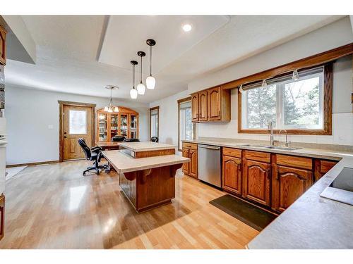 29211 Twp Road 6-0, Rural Pincher Creek No. 9, M.D. Of, AB - Indoor Photo Showing Kitchen