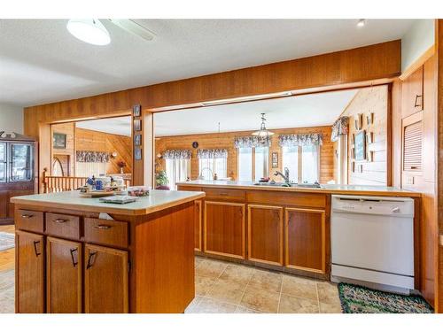 1307 24 Avenue, Coaldale, AB - Indoor Photo Showing Kitchen With Double Sink