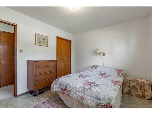 1307 24 Avenue, Coaldale, AB - Indoor Photo Showing Bedroom