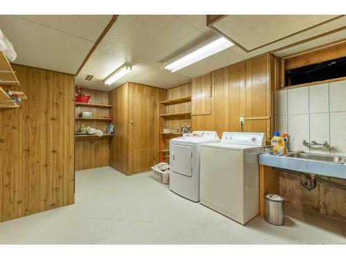 1307 24 Avenue, Coaldale, AB - Indoor Photo Showing Laundry Room