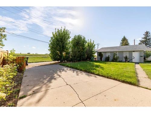 1307 24 Avenue, Coaldale, AB - Outdoor