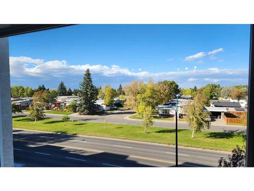 324-2020 32 Street South, Lethbridge, AB - Outdoor With View