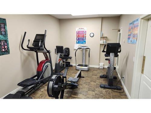 324-2020 32 Street South, Lethbridge, AB - Indoor Photo Showing Gym Room