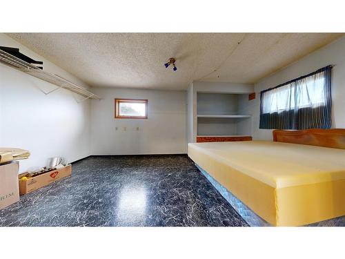 401 1 Avenue South, Coutts, AB - Indoor Photo Showing Other Room