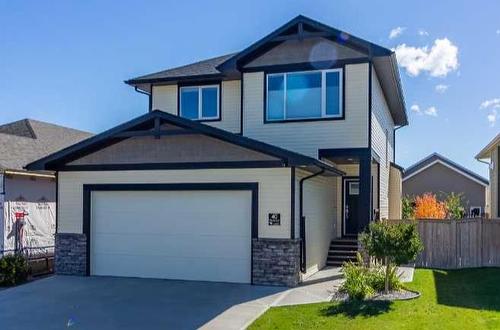 40 Northlander Way West, Lethbridge, AB - Outdoor