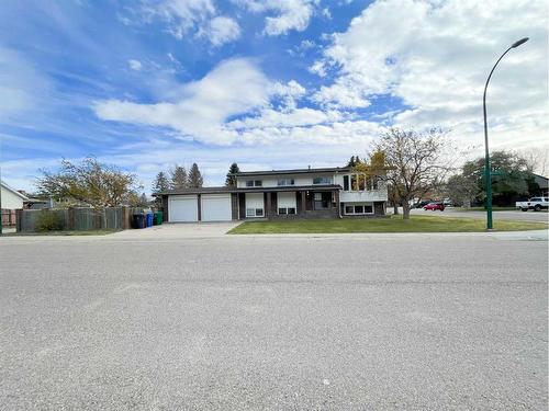 10 Sheridan Road West, Lethbridge, AB - Outdoor