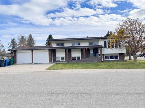 10 Sheridan Road West, Lethbridge, AB - Outdoor With Facade