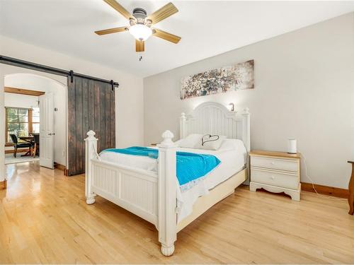 570 27 Street, Fort Macleod, AB - Indoor Photo Showing Bedroom