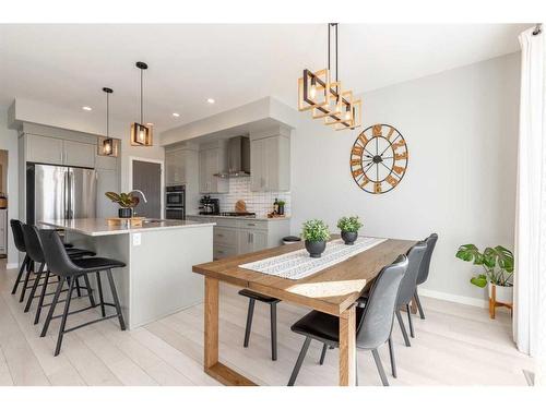 94 Blackwolf Bay North, Lethbridge, AB - Indoor Photo Showing Dining Room