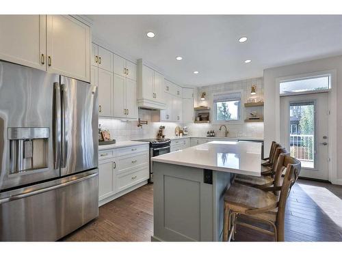 161 Sixmile Bend South, Lethbridge, AB - Indoor Photo Showing Kitchen With Stainless Steel Kitchen With Upgraded Kitchen