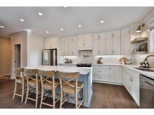 161 Sixmile Bend South, Lethbridge, AB - Indoor Photo Showing Kitchen With Stainless Steel Kitchen With Upgraded Kitchen