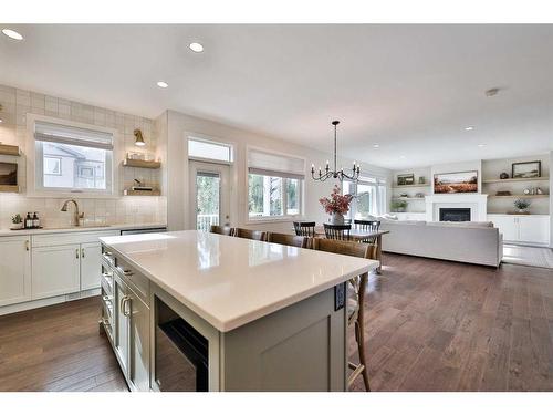 161 Sixmile Bend South, Lethbridge, AB - Indoor Photo Showing Kitchen