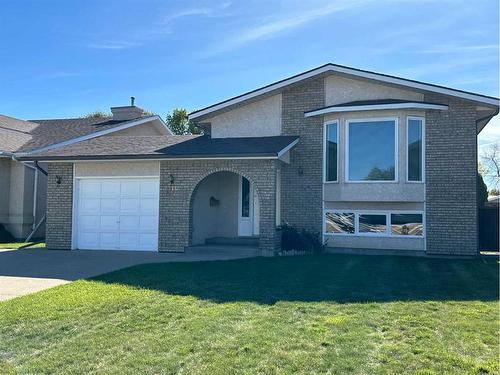 4810 58 Avenue, Taber, AB - Outdoor