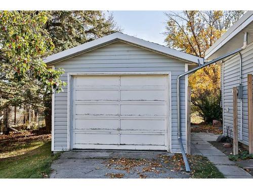 140 2 Street South, Lomond, AB - Outdoor With Exterior