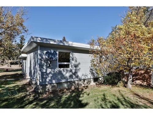 140 2 Street South, Lomond, AB - Outdoor