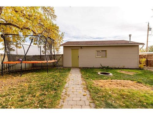 5008 4 Street, Coalhurst, AB - Outdoor