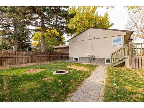 5008 4 Street, Coalhurst, AB - Outdoor