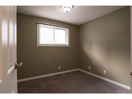 161 Princeton Crescent West, Lethbridge, AB - Indoor Photo Showing Other Room