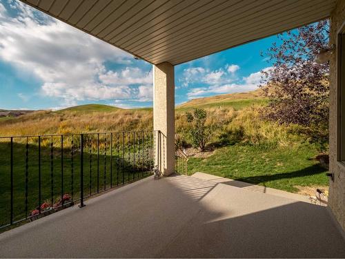 27 Canyon Court West, Lethbridge, AB - Outdoor With View