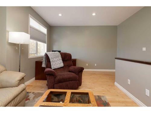 10 Squamish Bay West, Lethbridge, AB - Indoor