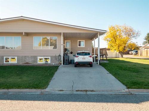 612 Mcdougall Street, Pincher Creek, AB - Outdoor