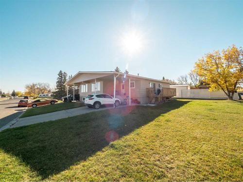 612 Mcdougall Street, Pincher Creek, AB - Outdoor