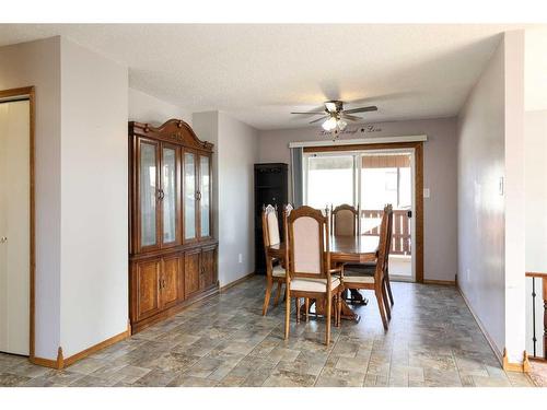 4501 56 Ave., Taber, AB - Indoor Photo Showing Dining Room