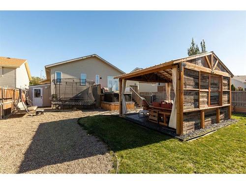 100 Blackfoot Circle West, Lethbridge, AB - Outdoor With Exterior