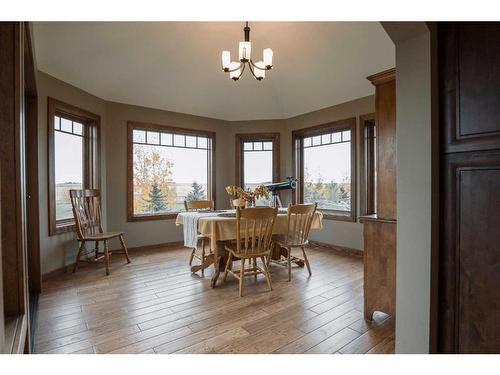 195041 Highway 512, Rural Lethbridge County, AB - Indoor Photo Showing Dining Room