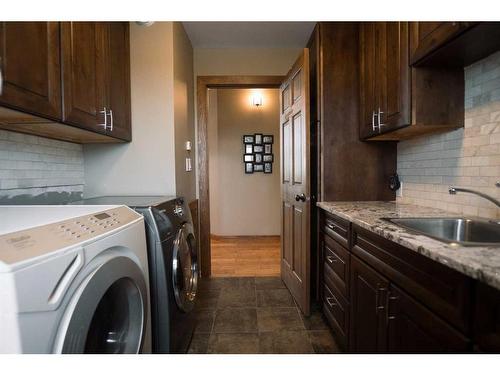 195041 Highway 512, Rural Lethbridge County, AB - Indoor Photo Showing Laundry Room