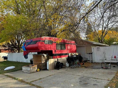 1703 16 Avenue South, Lethbridge, AB - Outdoor