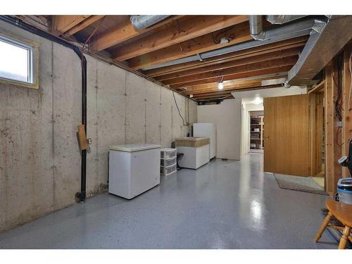 206 5 Street, Warner, AB - Indoor Photo Showing Basement