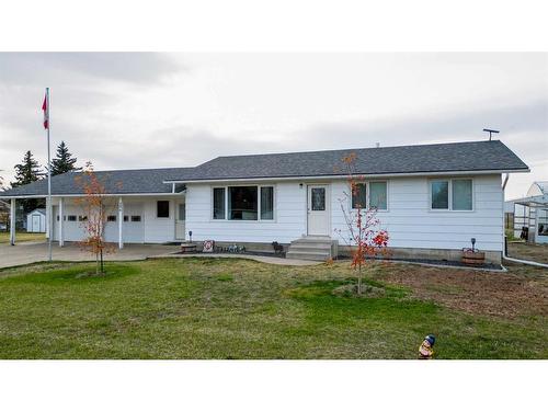 206 5 Street, Warner, AB - Outdoor