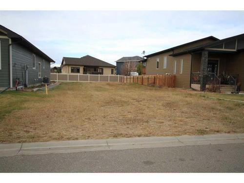 6 Prairie Lake Court, Taber, AB 