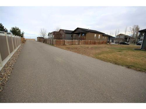 6 Prairie Lake Court, Taber, AB 