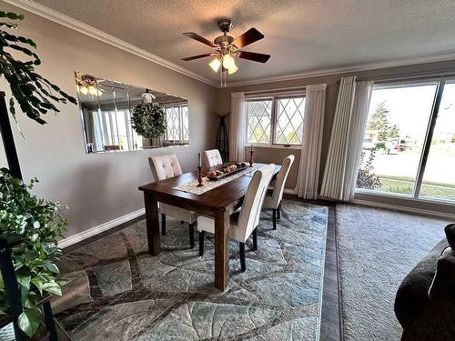 210 4 Street East, Cardston, AB - Indoor Photo Showing Dining Room