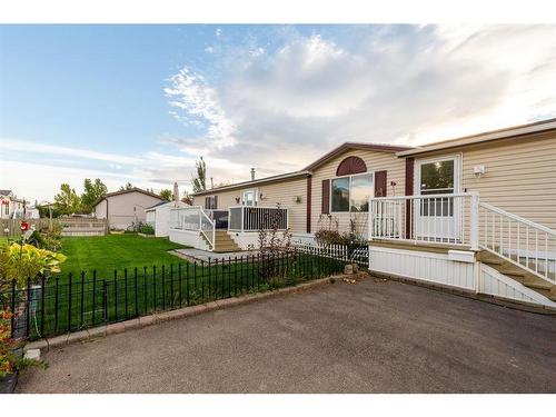 207 Station Boulevard, Coaldale, AB 