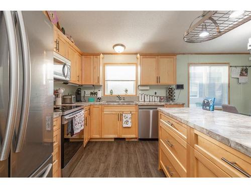 207 Station Boulevard, Coaldale, AB 