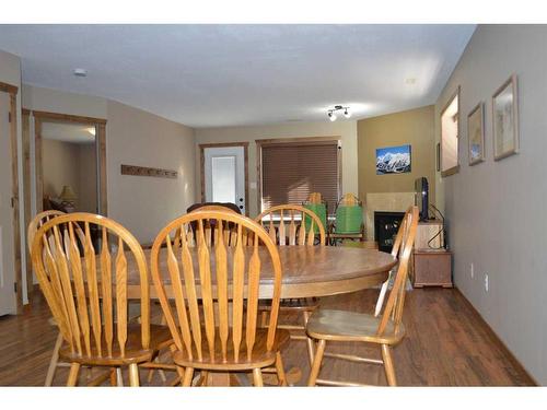 401 Castle Mountain Way, Rural Pincher Creek No. 9, M.D. Of, AB - Indoor Photo Showing Dining Room