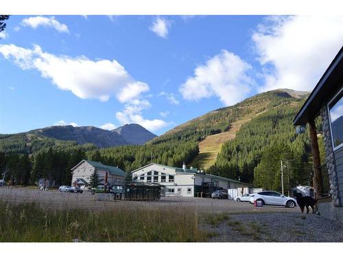 401 Castle Mountain Way, Rural Pincher Creek No. 9, M.D. Of, AB - Outdoor With View