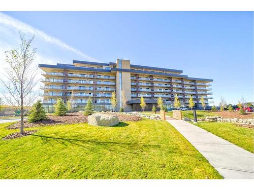 224-102 Scenic Drive North, Lethbridge, AB - Outdoor With Facade