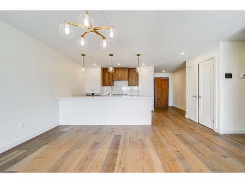 224-102 Scenic Drive North, Lethbridge, AB - Indoor Photo Showing Kitchen