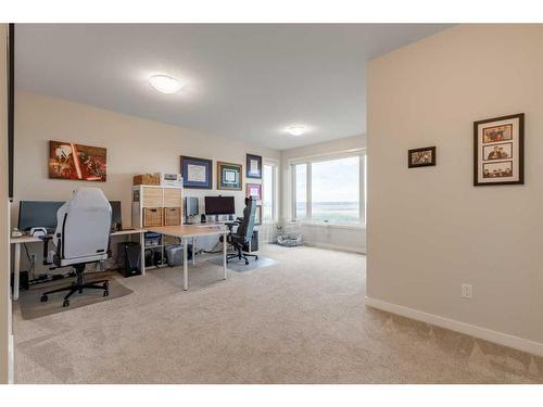 248 Agnes Short Place North, Lethbridge, AB - Indoor