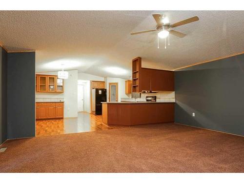 1716 18 Avenue, Coaldale, AB - Indoor Photo Showing Kitchen