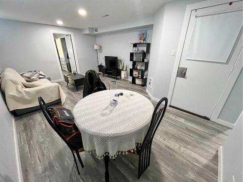 2420 14 Avenue South, Lethbridge, AB - Indoor Photo Showing Dining Room