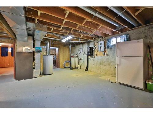 206 2 Avenue, Warner, AB - Indoor Photo Showing Basement