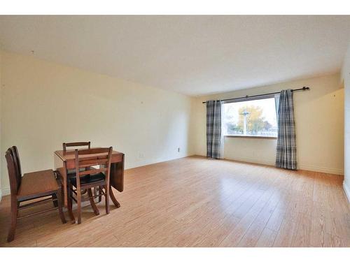 206 2 Avenue, Warner, AB - Indoor